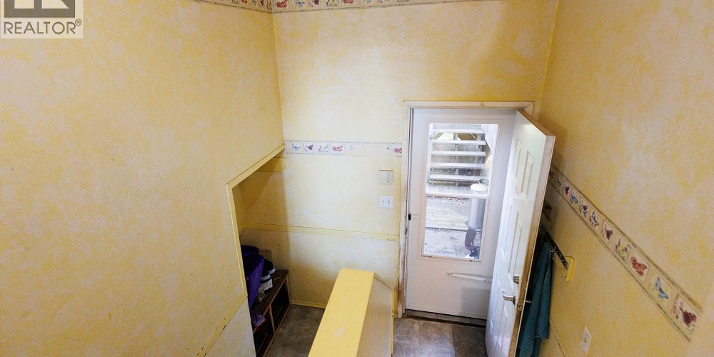 4732 LOEN AVENUE Terrace Photo 16 4732 LOEN AVENUE Terrace Photo 16